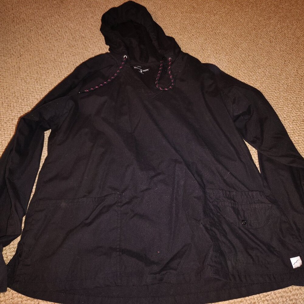 Scrub set